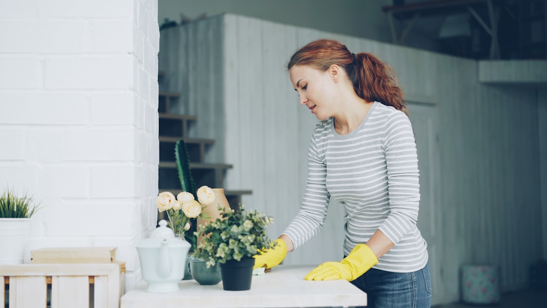 10-Minute Cleaning Routine for Tidy Home