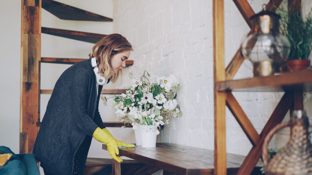 10-Minute Daily Cleaning Routine for Busy Moms