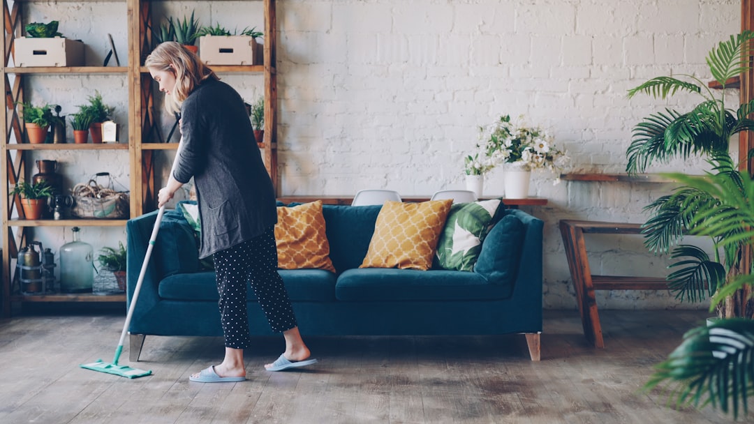 10-Minute Home Reset: Daily Cleaning for Busy Moms