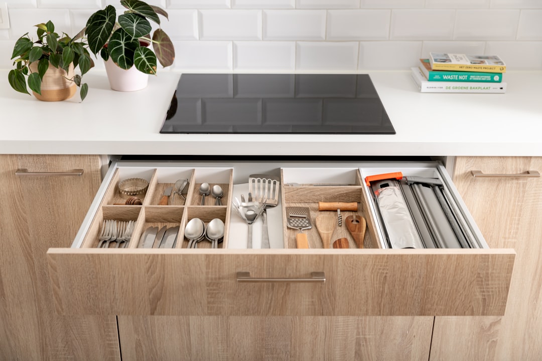 5-Minute Home Declutter: Daily Reset for Busy Moms