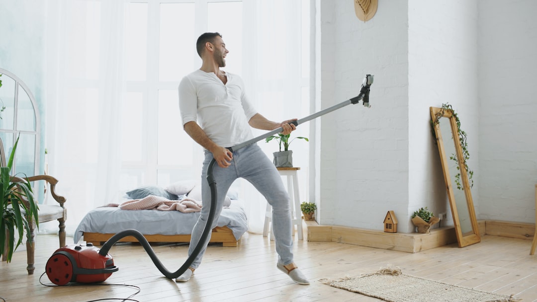 5-Minute Home Reset: Quick Clean for Busy Moms