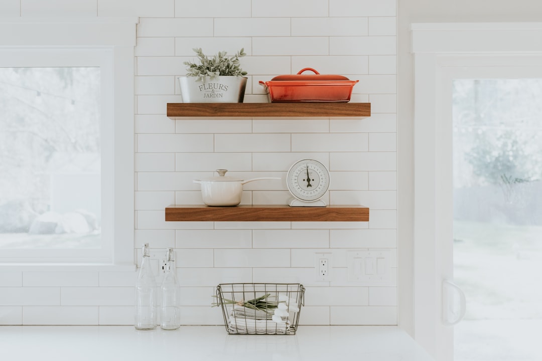 5-Minute Home Resets for Busy Working Moms