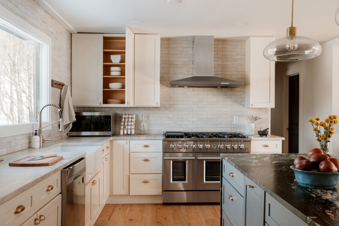 5-Minute Kitchen Reset for Working Moms: Quick Clean Routine