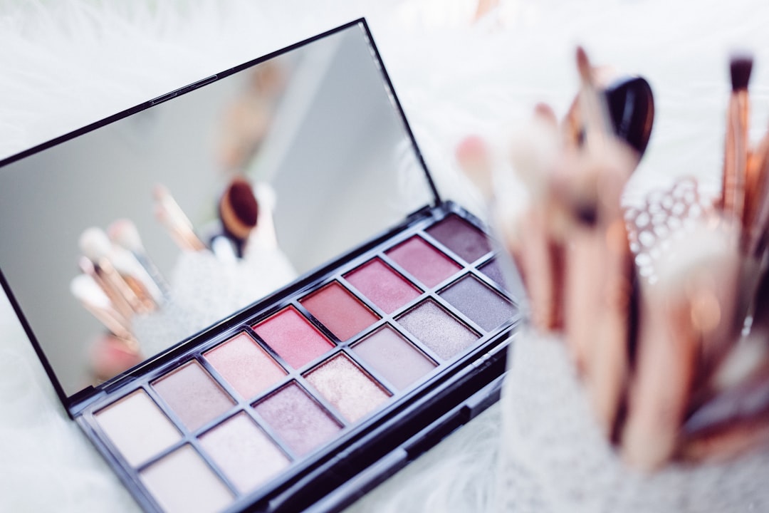 5-Minute Makeup Routine for Busy Moms (2026 Edition)