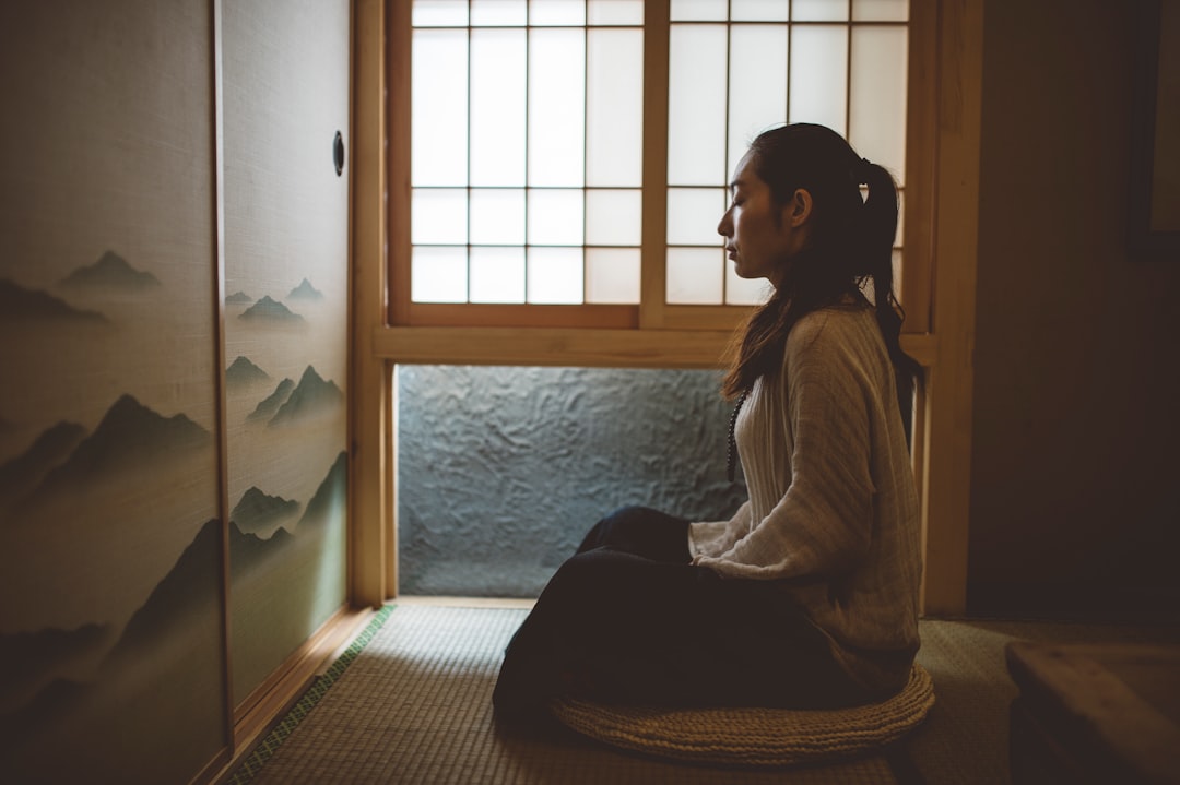 5-Minute Mindfulness Routine for Burned-Out Working Moms