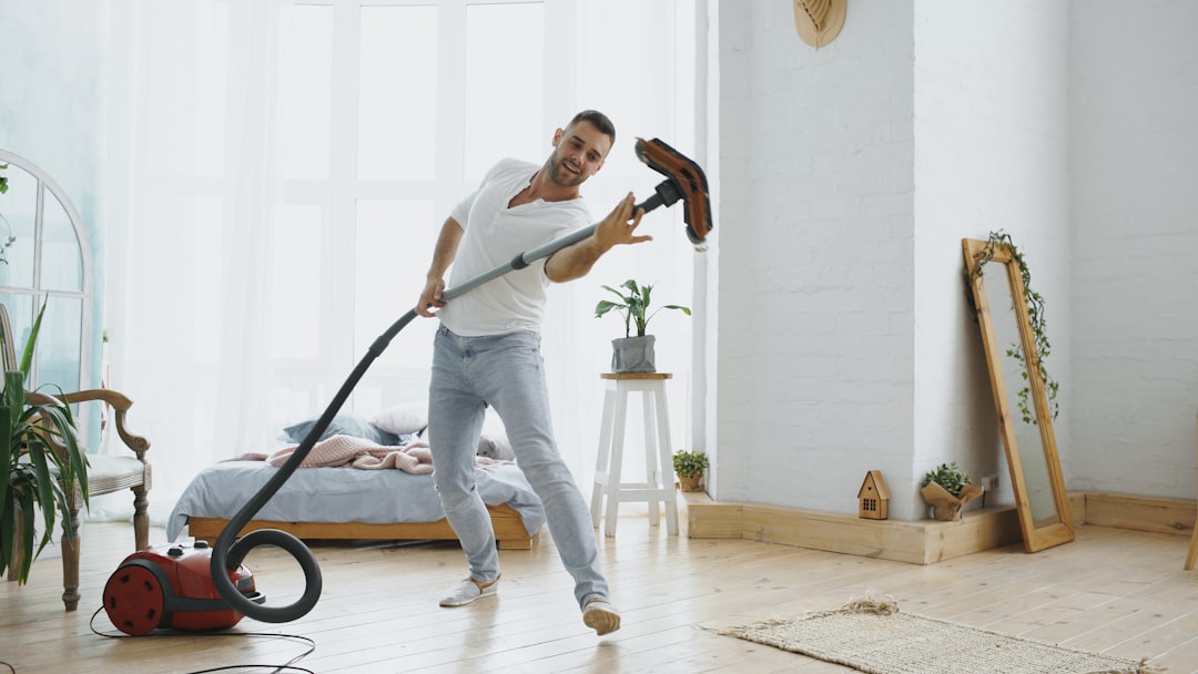5-Minute Morning Routine to Keep Your Home Tidy All Day