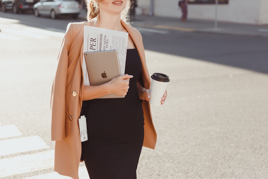 5 Business Casual Outfits for the Busy Working Mom