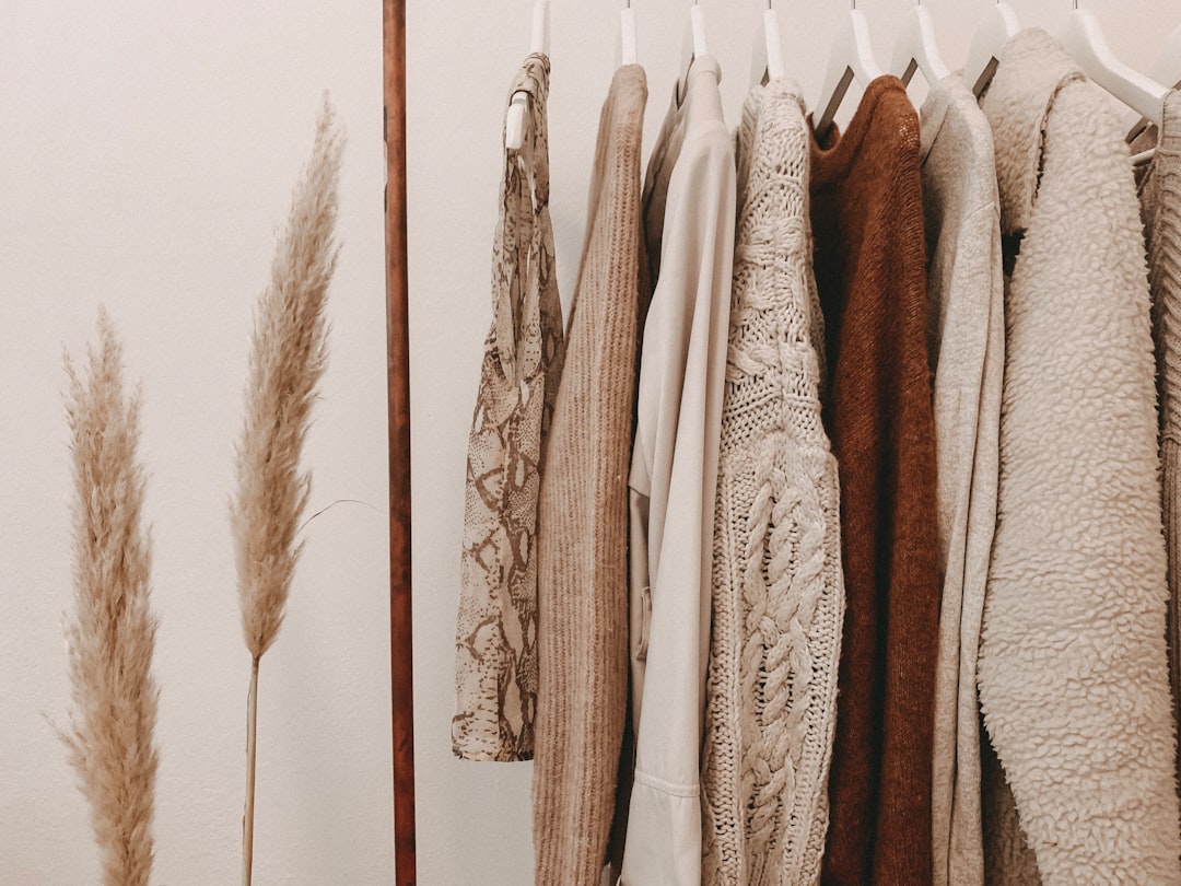 5 Capsule Wardrobe Pieces Every Working Mom Needs