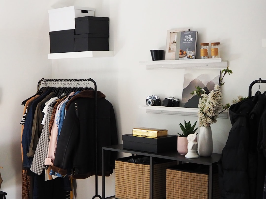 Capsule Wardrobe for Working Moms: 10 Essentials