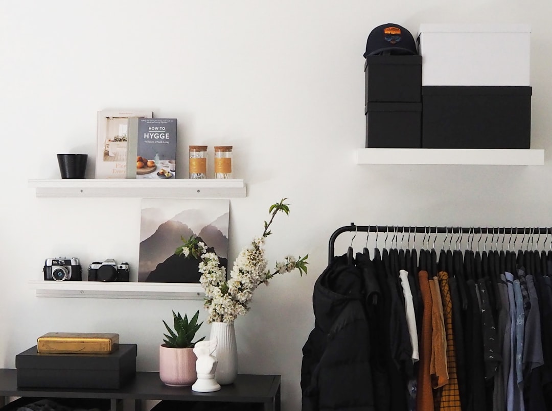 Capsule Wardrobe for Working Moms: 15 Essentials for Fall 2026