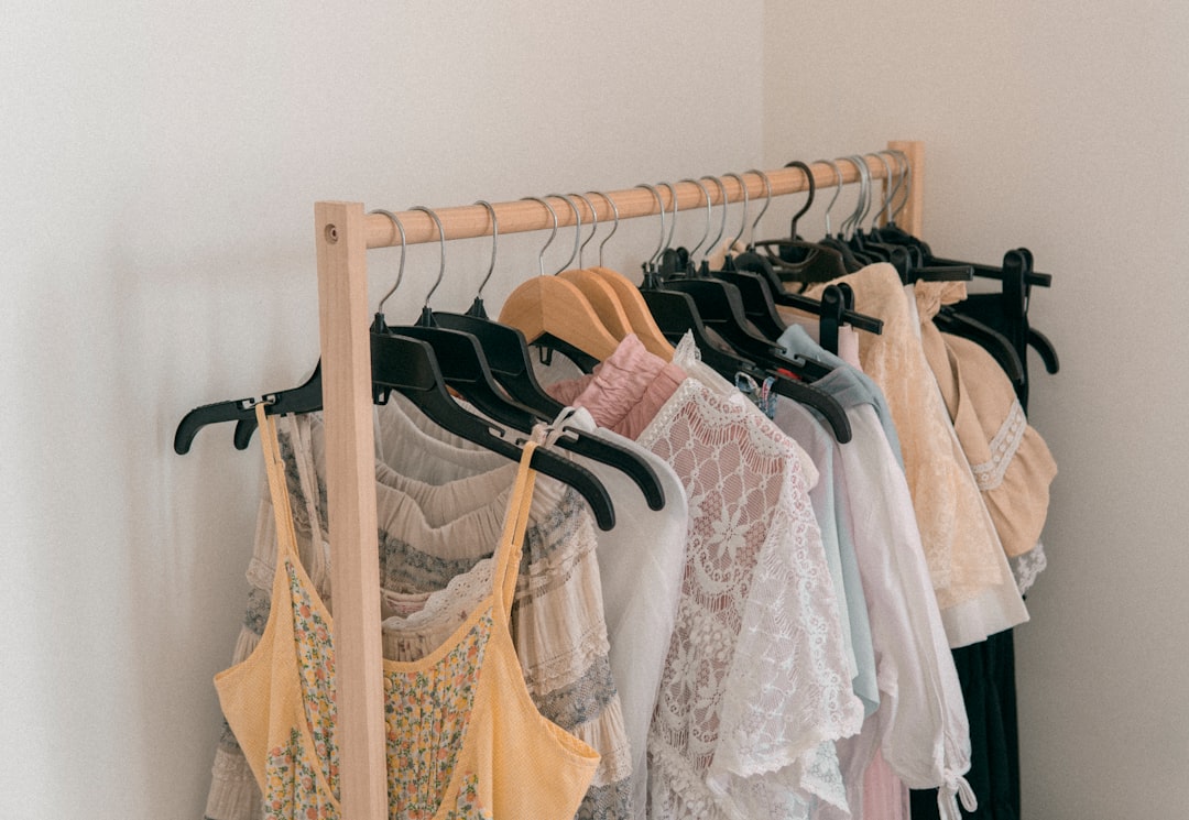 5 Easy Workwear Outfits for Summer Heat
