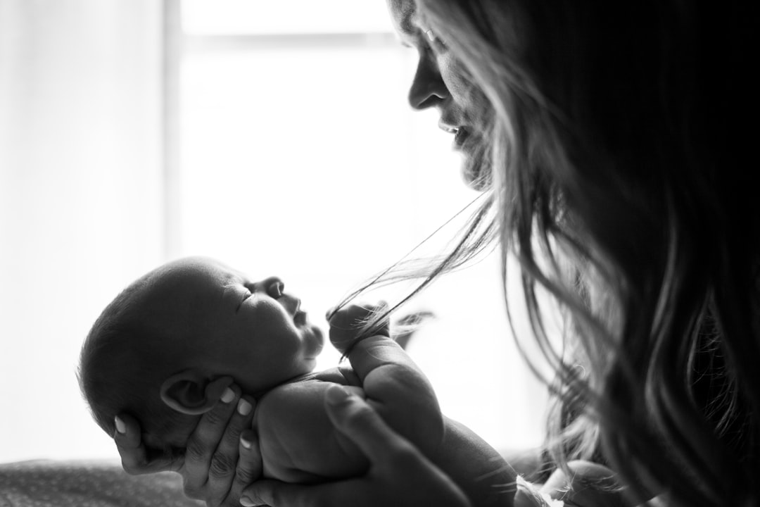 5 Ways to Manage Working Mom Guilt (Real Talk)