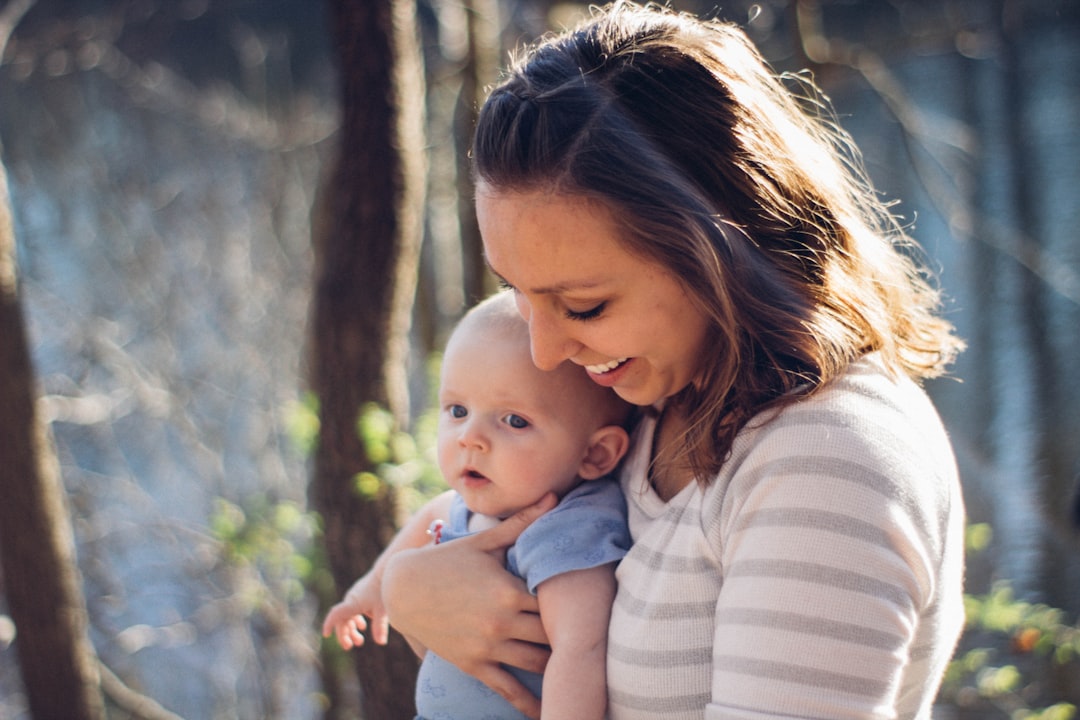 Managing Mom Guilt: Practical Tips for Working Parents