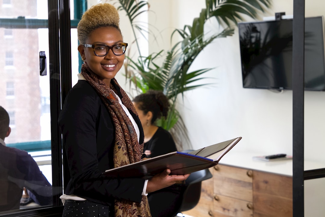 5 Steps to Negotiate a Promotion While Juggling Mom Life