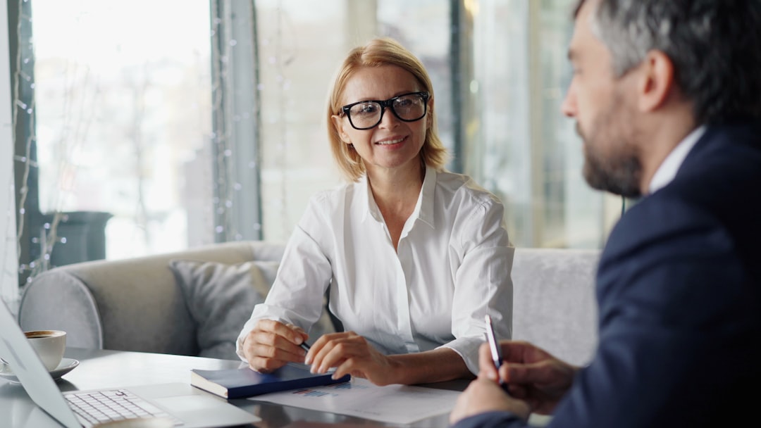 How to Negotiate a Raise During Performance Reviews