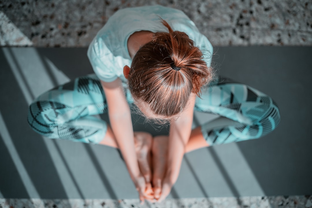 7 Quick Mindfulness Exercises for Busy Moms in 2026