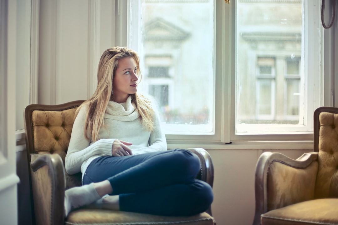 The 10-Minute Home Reset That Saves My Sanity (Working Mom Approved)
