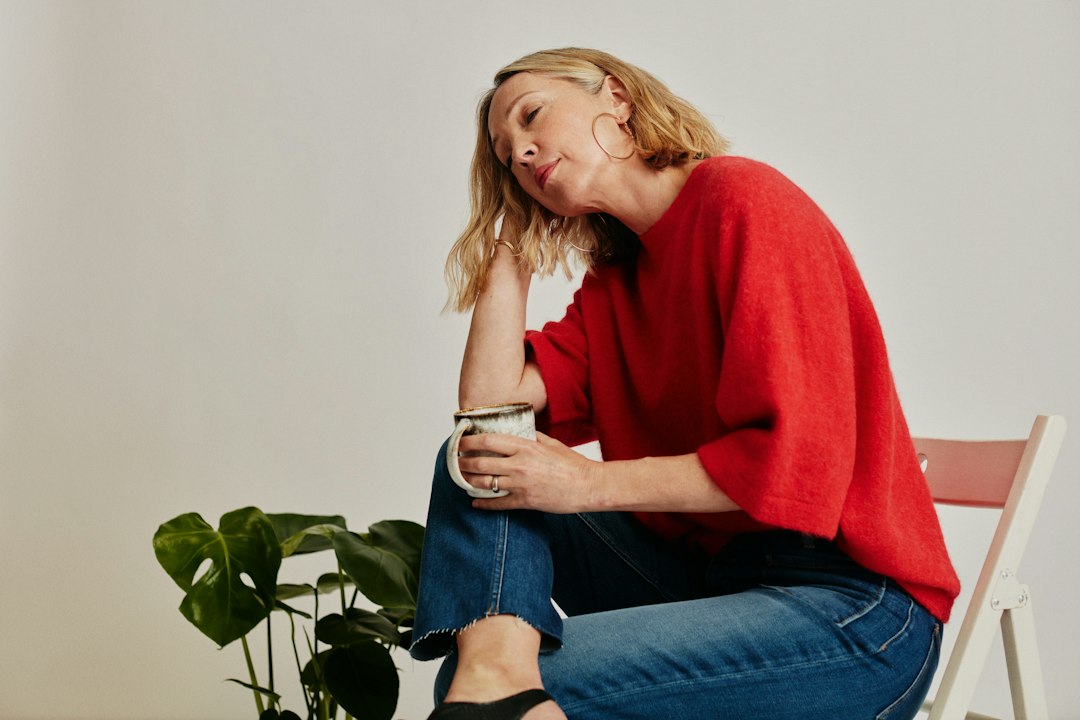 The 2026 Seasonal Workwear Capsule for Busy Working Moms