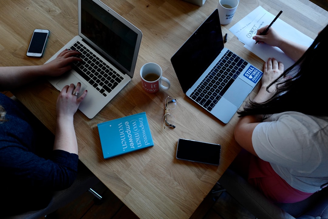 How Working Moms Can Master Strategic Networking