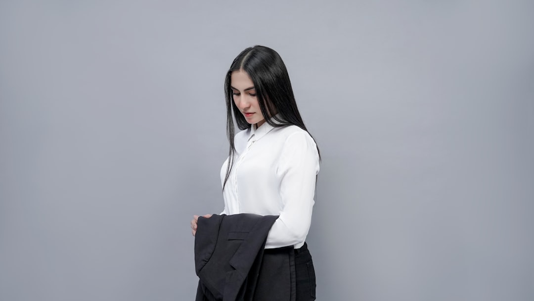 7 Workwear Essentials for a Capsule Wardrobe This Fall